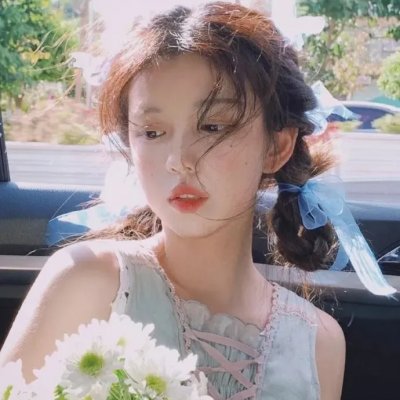 与鹦鹉同住